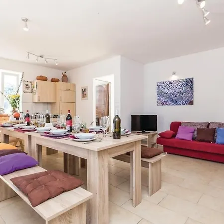 Dom wakacyjny Gorgeous Sea-view Villasol With Pool & Bbq *