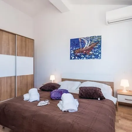 Ferienhaus Gorgeous Sea-view Villasol With Pool & Bbq *